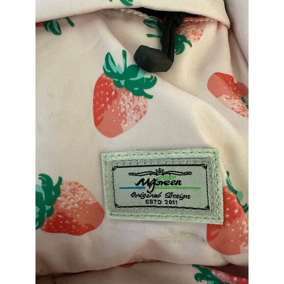 MIRLEWAIY Girl's Pink Strawberry Print School Backpack Bag - Picture 8 of 10